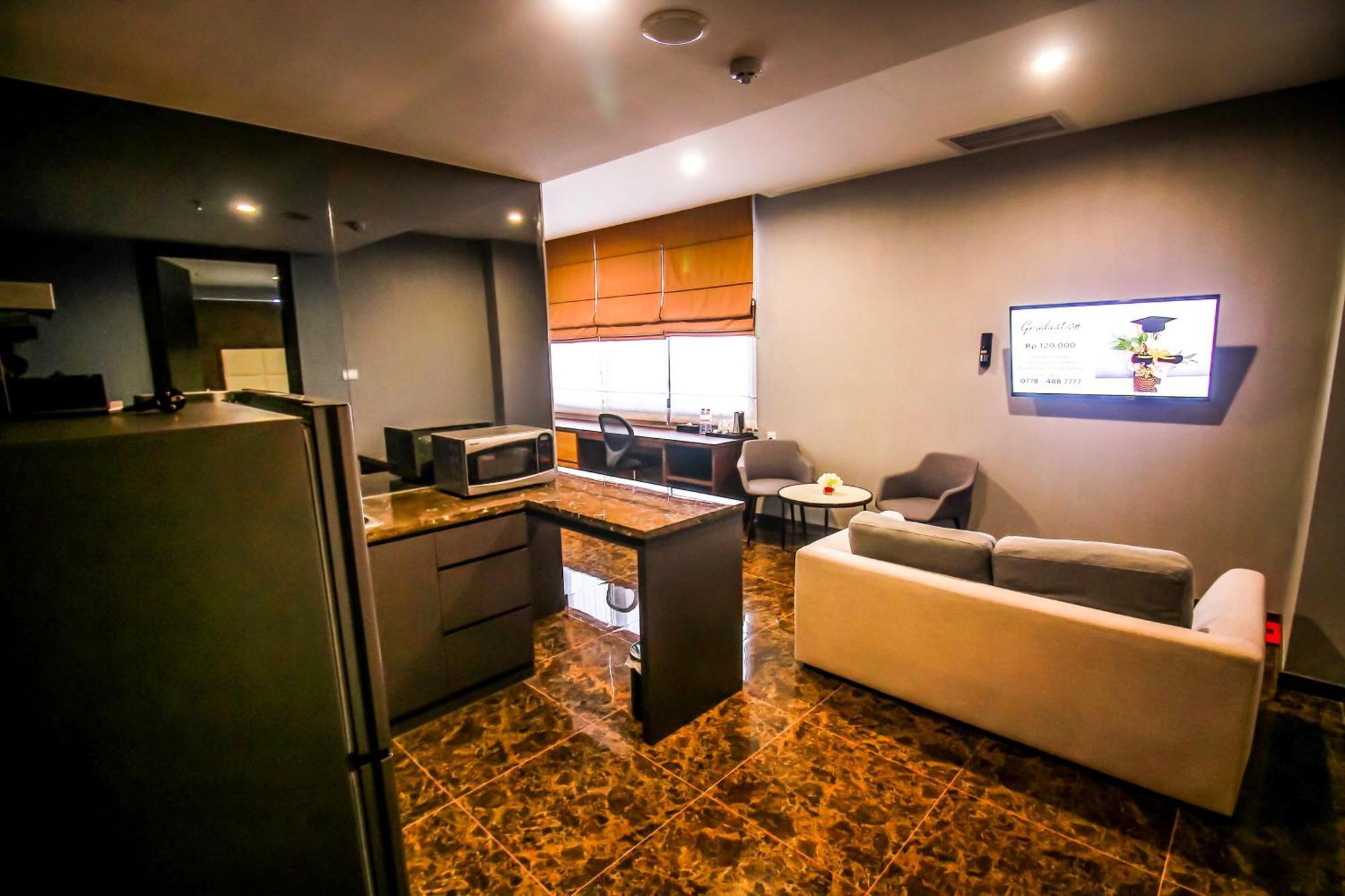 Asialink Hotel Batam By Prasanthi Nagoya Esterno foto