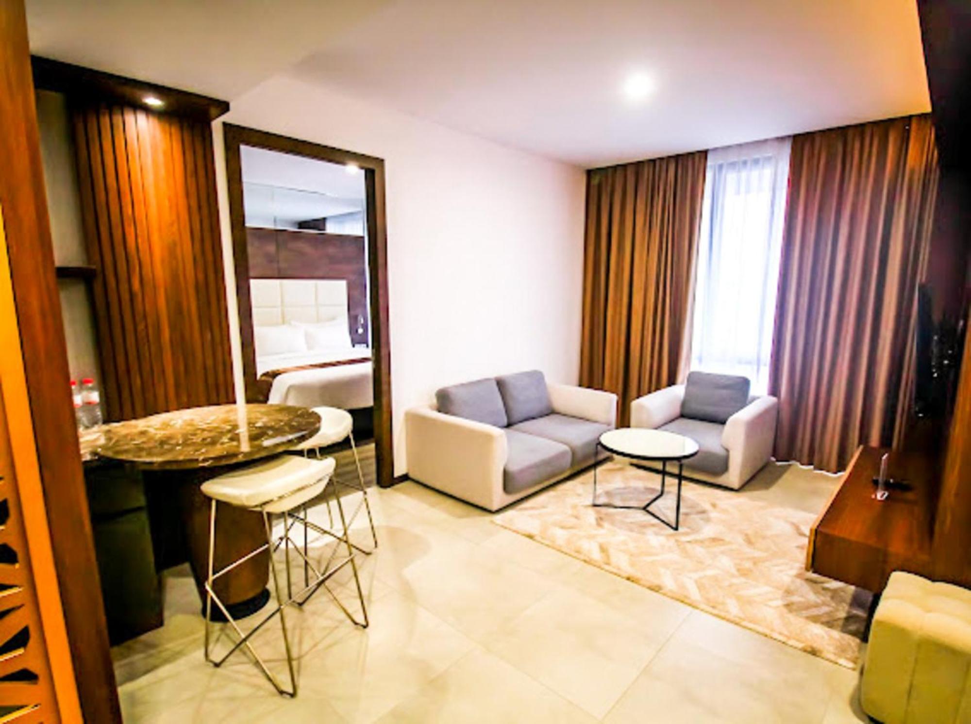 Asialink Hotel Batam By Prasanthi Nagoya Esterno foto